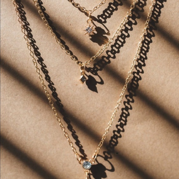 Bohemian|Boho Crystal Star Charms Layered Necklace - Picture 4 of 4